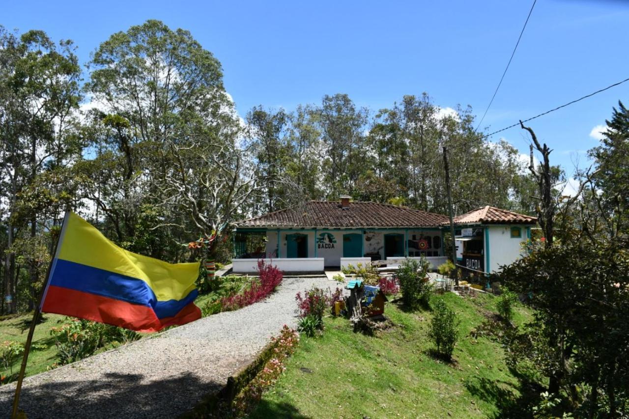 Bacoa Hostel Guatapé Buitenkant foto