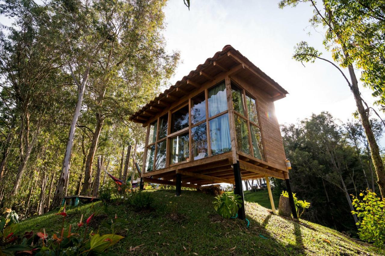 Bacoa Hostel Guatapé Buitenkant foto